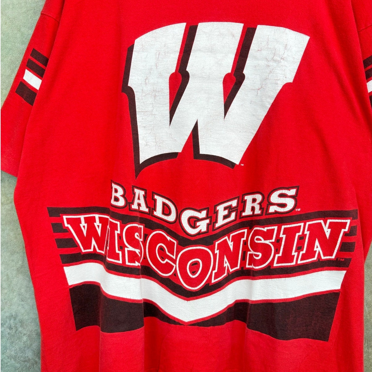 VTG 90s Wisconsin Badgers AOP T Shirt XL