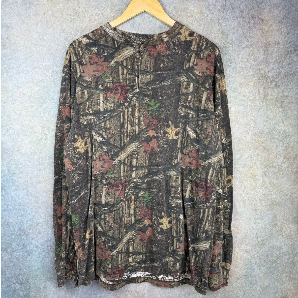 Real tree Camo Long Sleeve Shirt XL