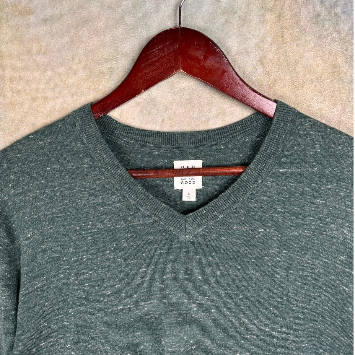 2000s Gap V Neck Knit Sweater M