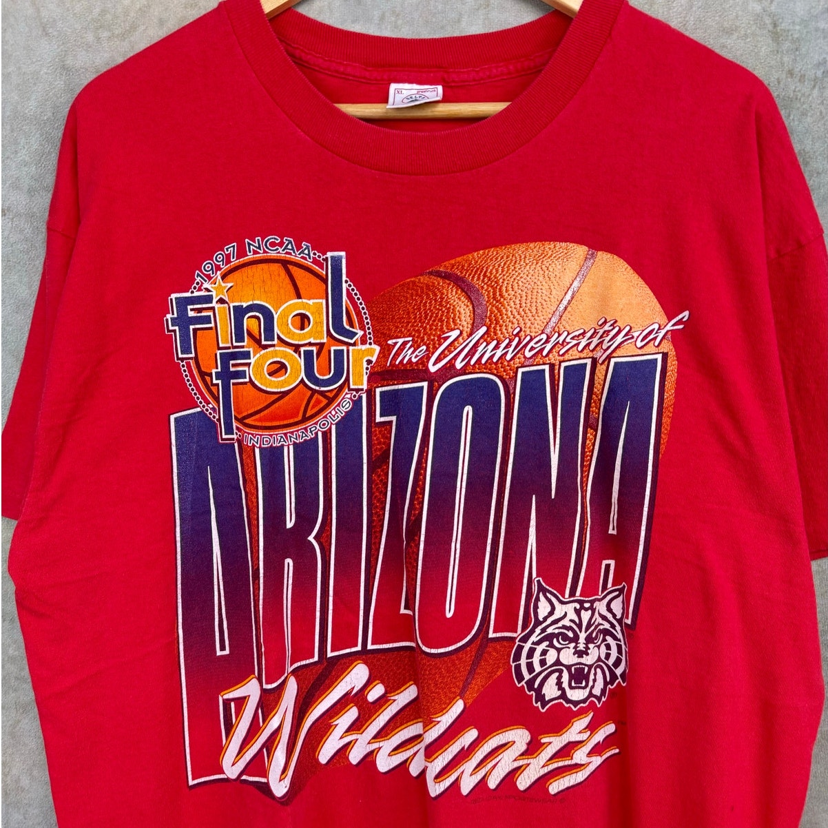 VTG 1997 Arizona Wildcats Final Four T Shirt XL