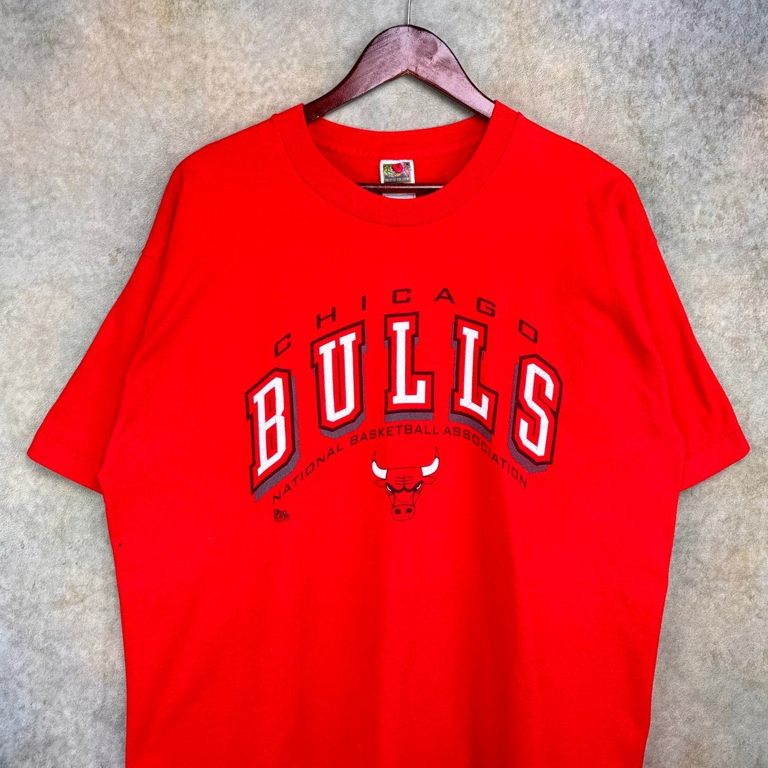 Vintage 90s Chicago Bulls NBA T Shirt Sz XL Red Basketball Pro Player