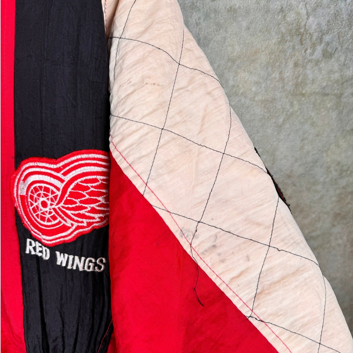 VTG 90s Detroit Red Wings Starter Jacket XL
