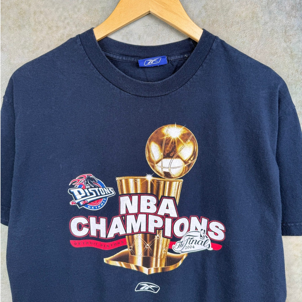 VTG 2004 Detroit Pistons NBA Champions T Shirt L