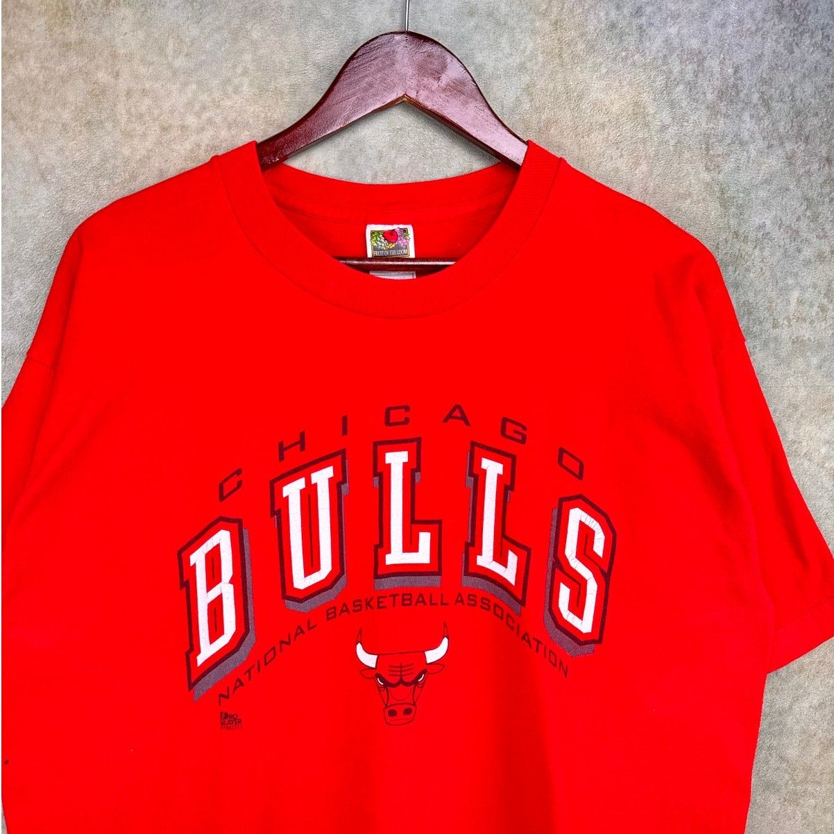 Vintage 90s Chicago Bulls NBA T Shirt Sz XL Red Basketball Pro Player