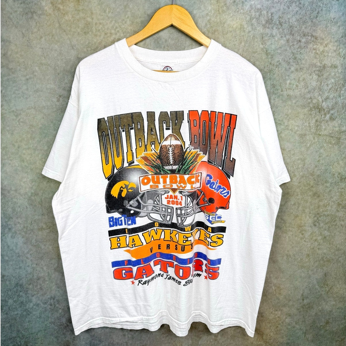 VTG 2004 Florida Gators NCAA Outback Bowl T Shirt XL