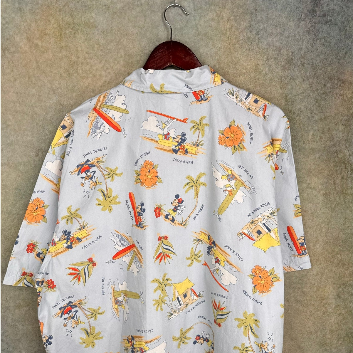 Y2K Disney Hawaiian Button Up Shirt XL
