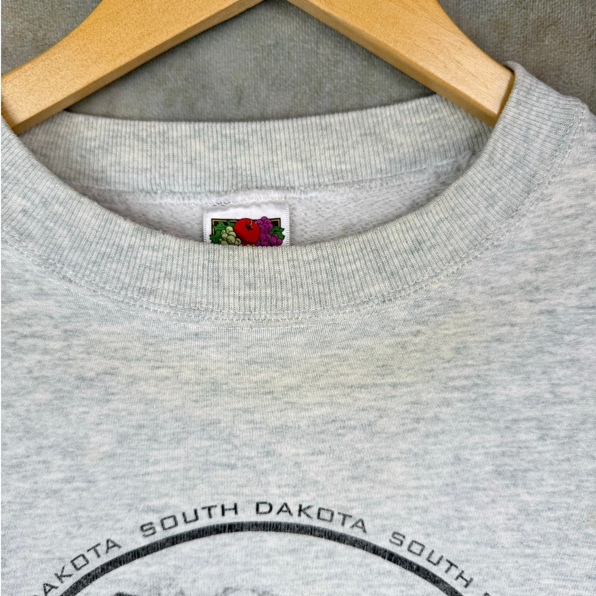 VTG 90s Mount Rushmore Sweatshirt L