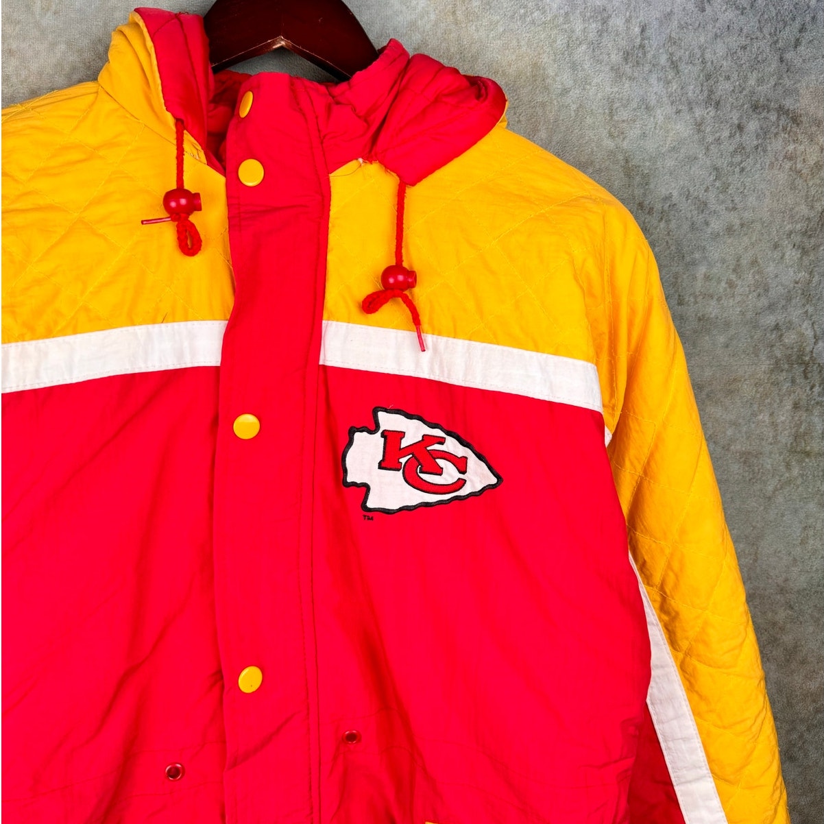 VTG 90s Kansas City Chiefs Puffer Jacket M