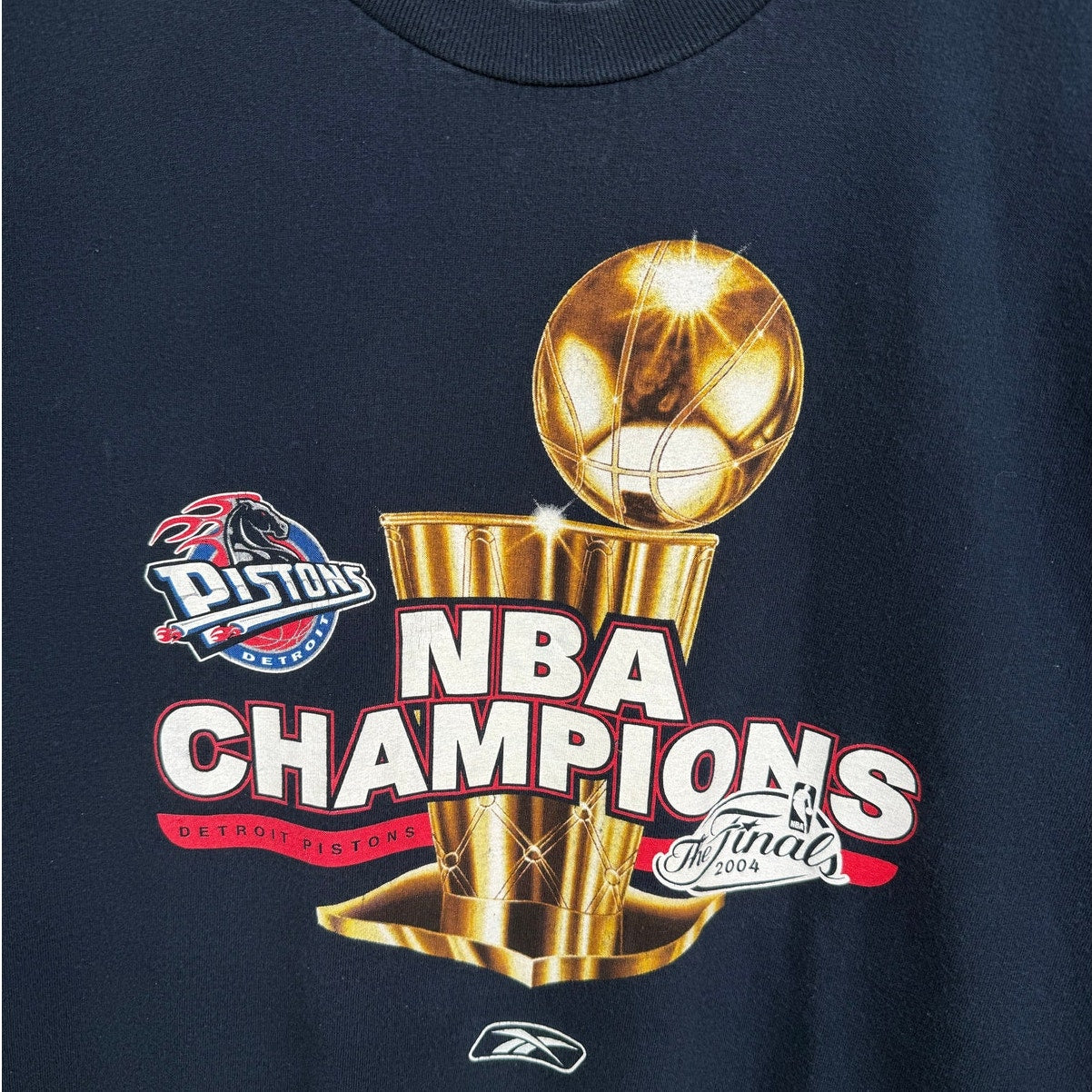 VTG 2004 Detroit Pistons NBA Champions T Shirt L