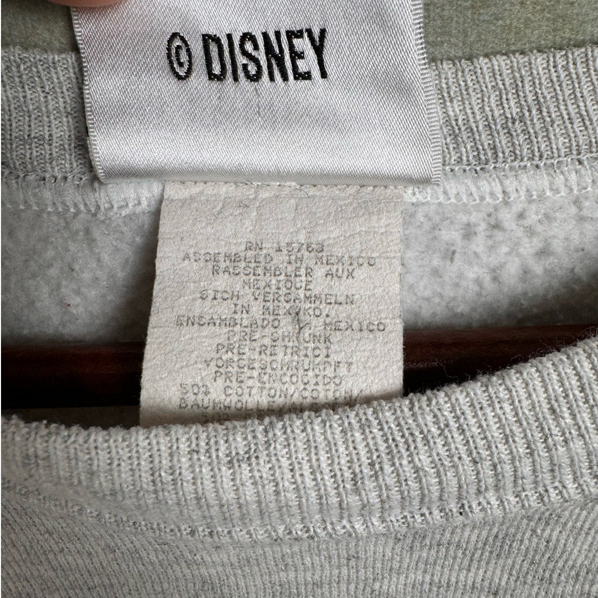 VTG 90s Disney Tigger Big Print Sweatshirt XL