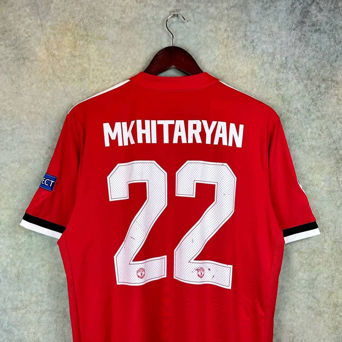 Manchester United Soccer Jersey L