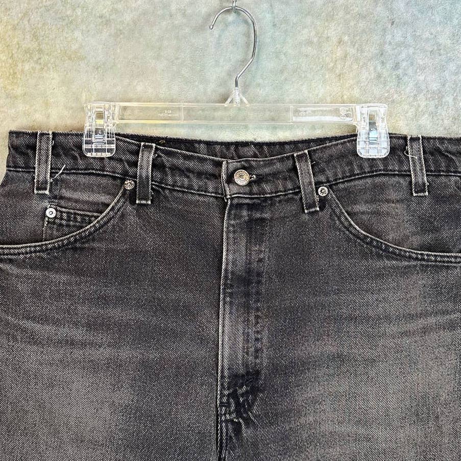Vintage Levis 505 Jean Shorts 38