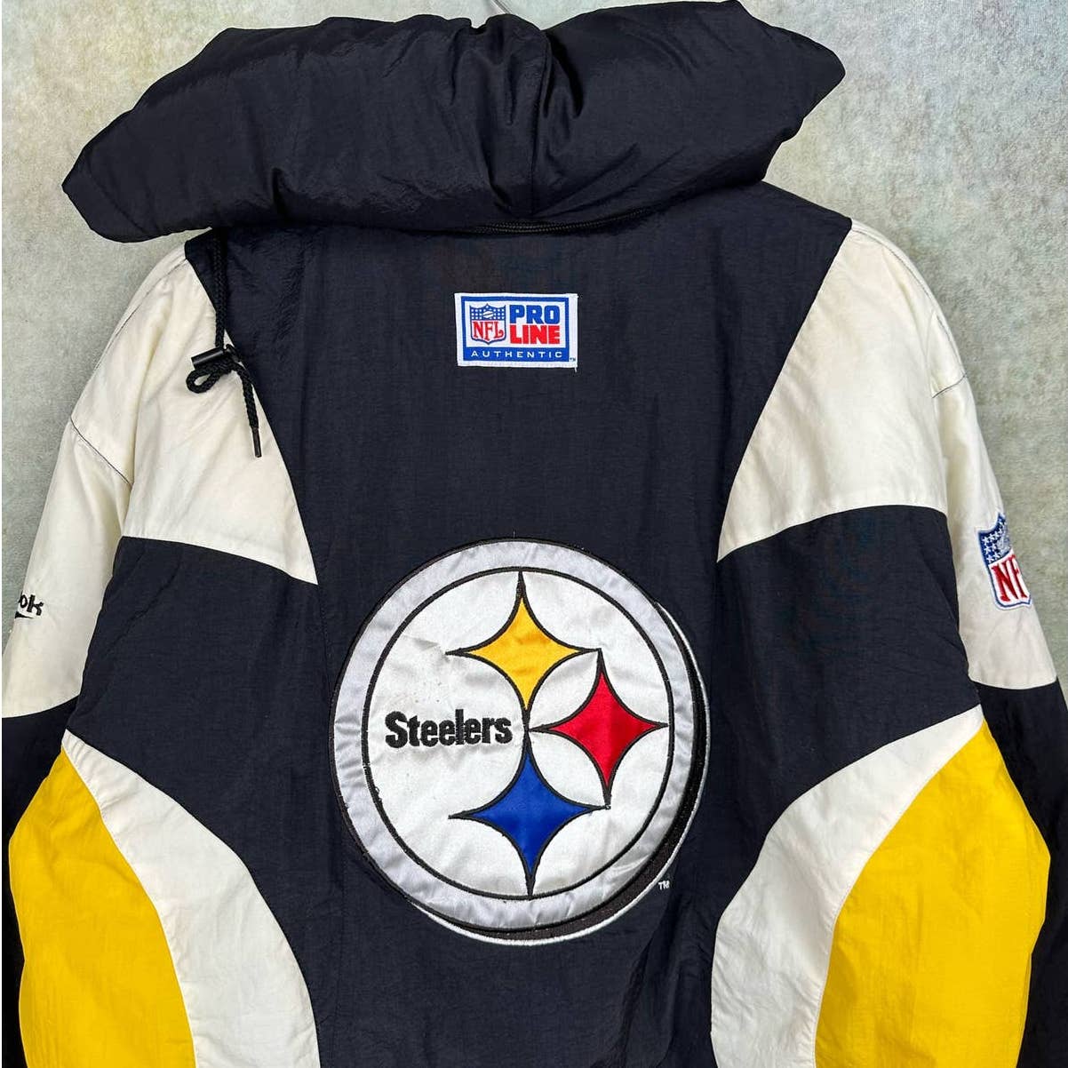 Vintage Pittsburgh Steelers Puffer Jacket M