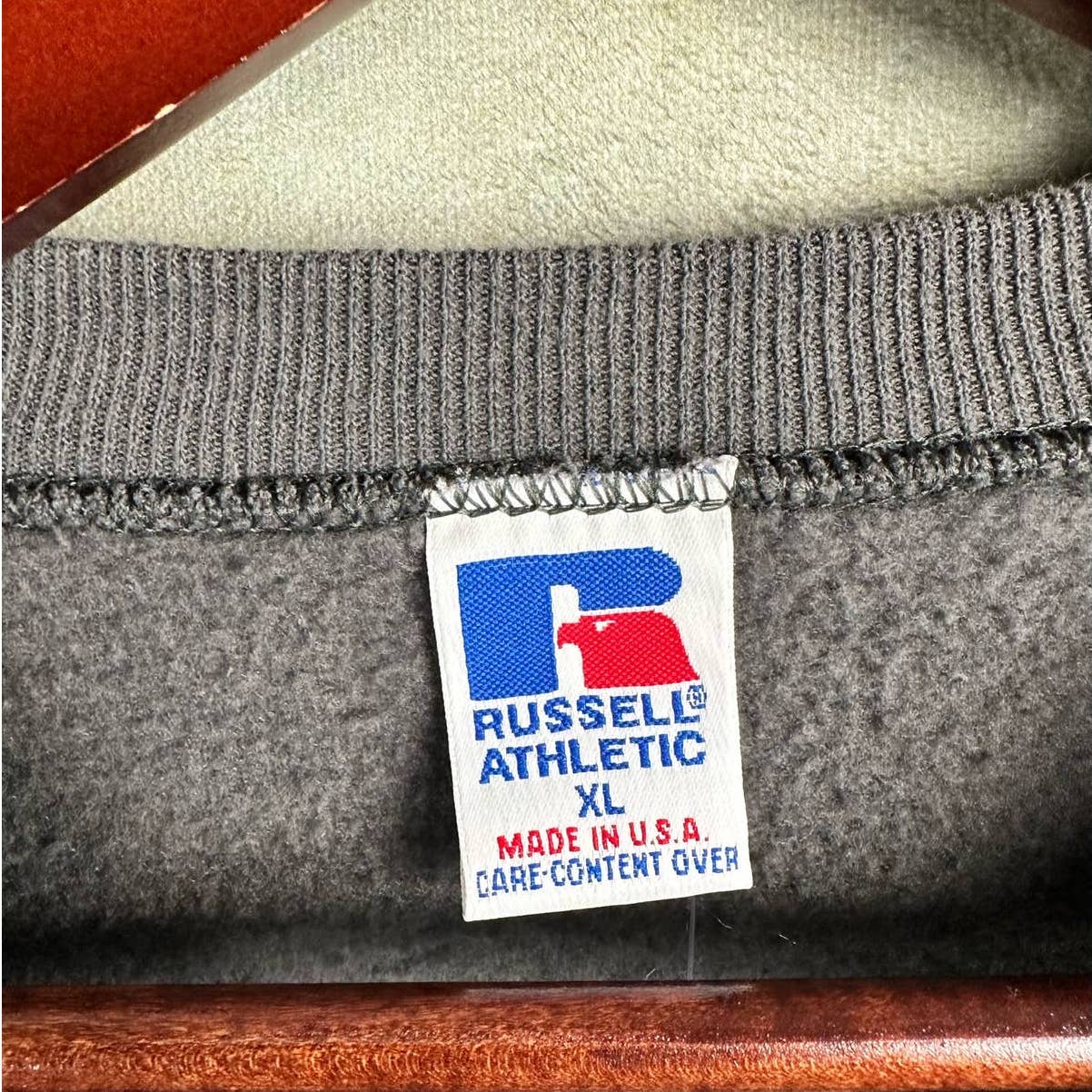 Vintage Russell Athletic Crewneck XL