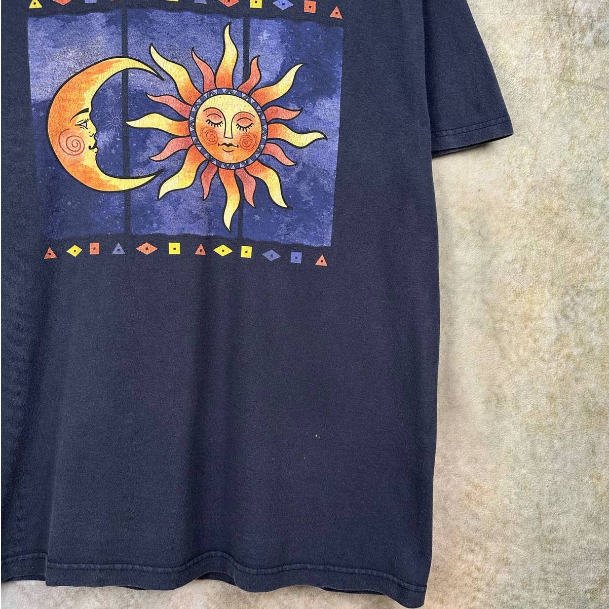 Vintage Sun & Moon Art T Shirt L