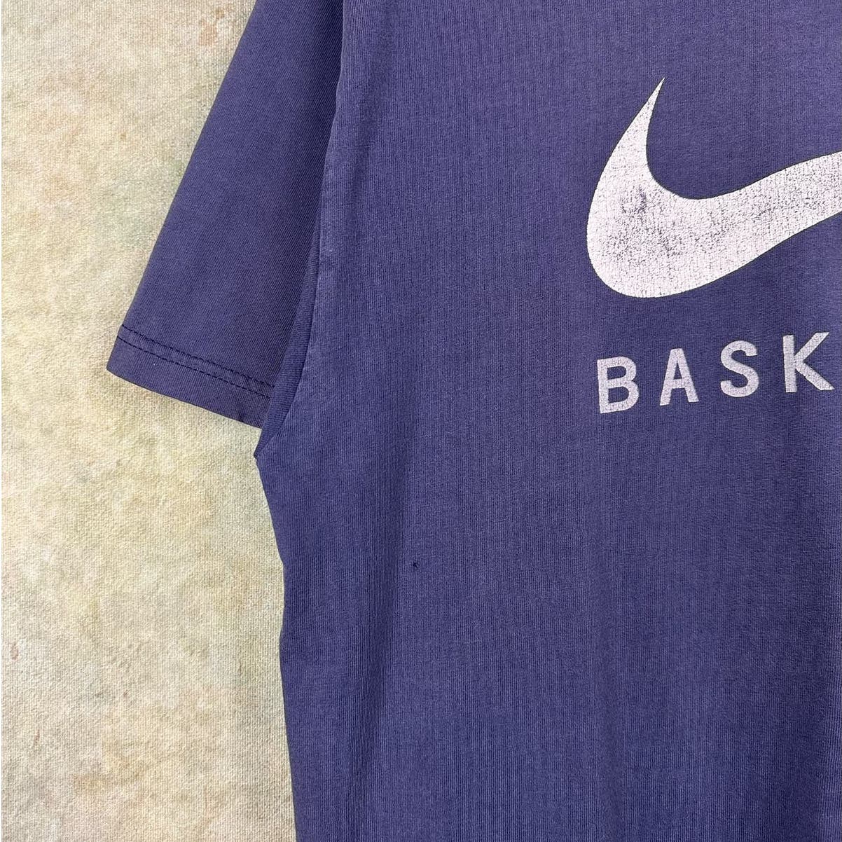 Vintage 90s Nike Basketball Graphic T Shirt L