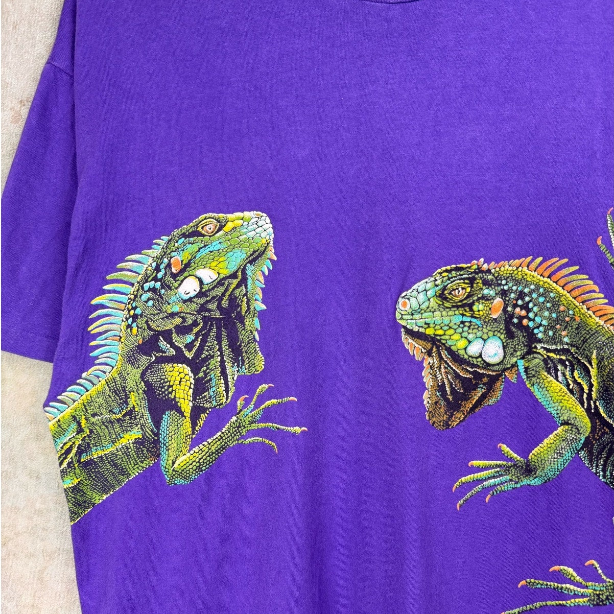 VTG 90s Iguana Graphic T Shirt L