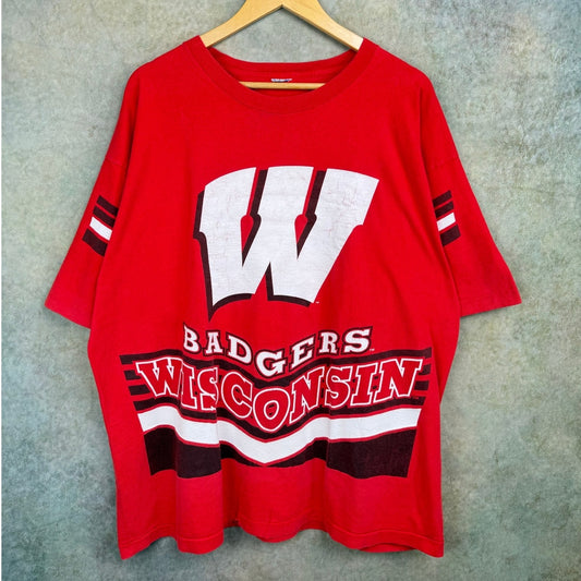 VTG 90s Wisconsin Badgers AOP T Shirt XL