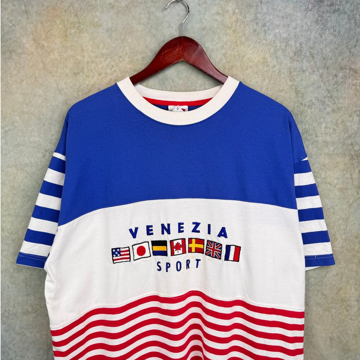 VTG 90s Venezia Sport World Flag T Shirt XL