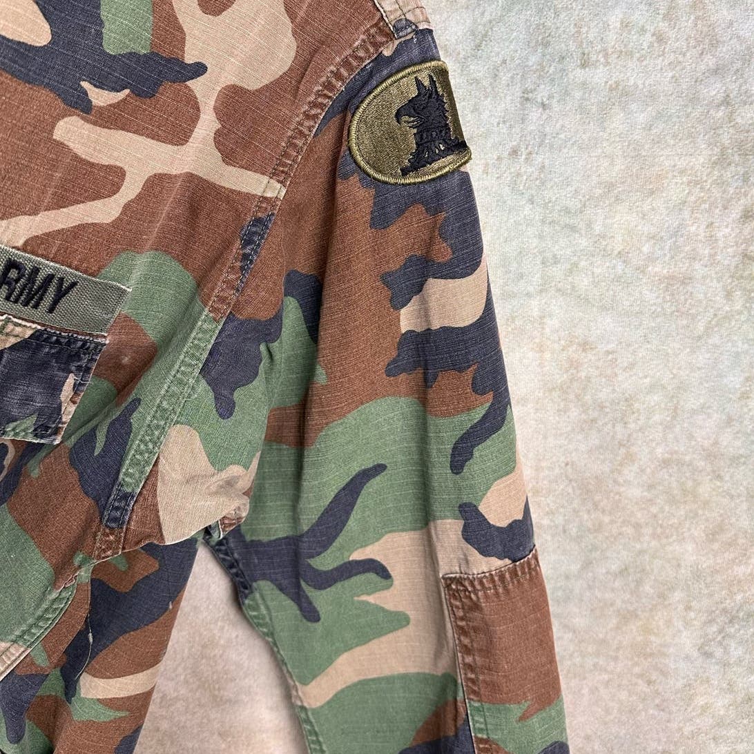 Vintage US Army Military Camo Shirt M