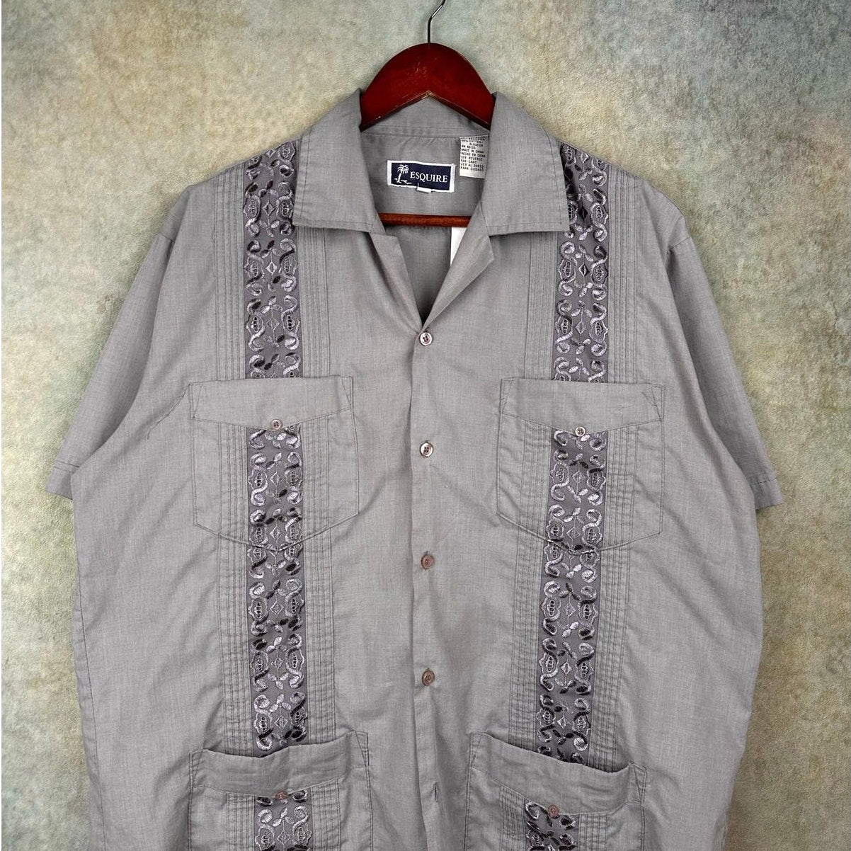 Y2K Gray Button Up Short Sleeve Shirt  L