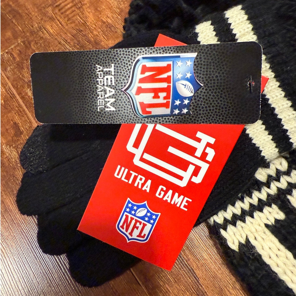 Pittsburgh Steelers Ultra Game NFL Beanie Hat Gloves Set NWT $50 MSRP Black