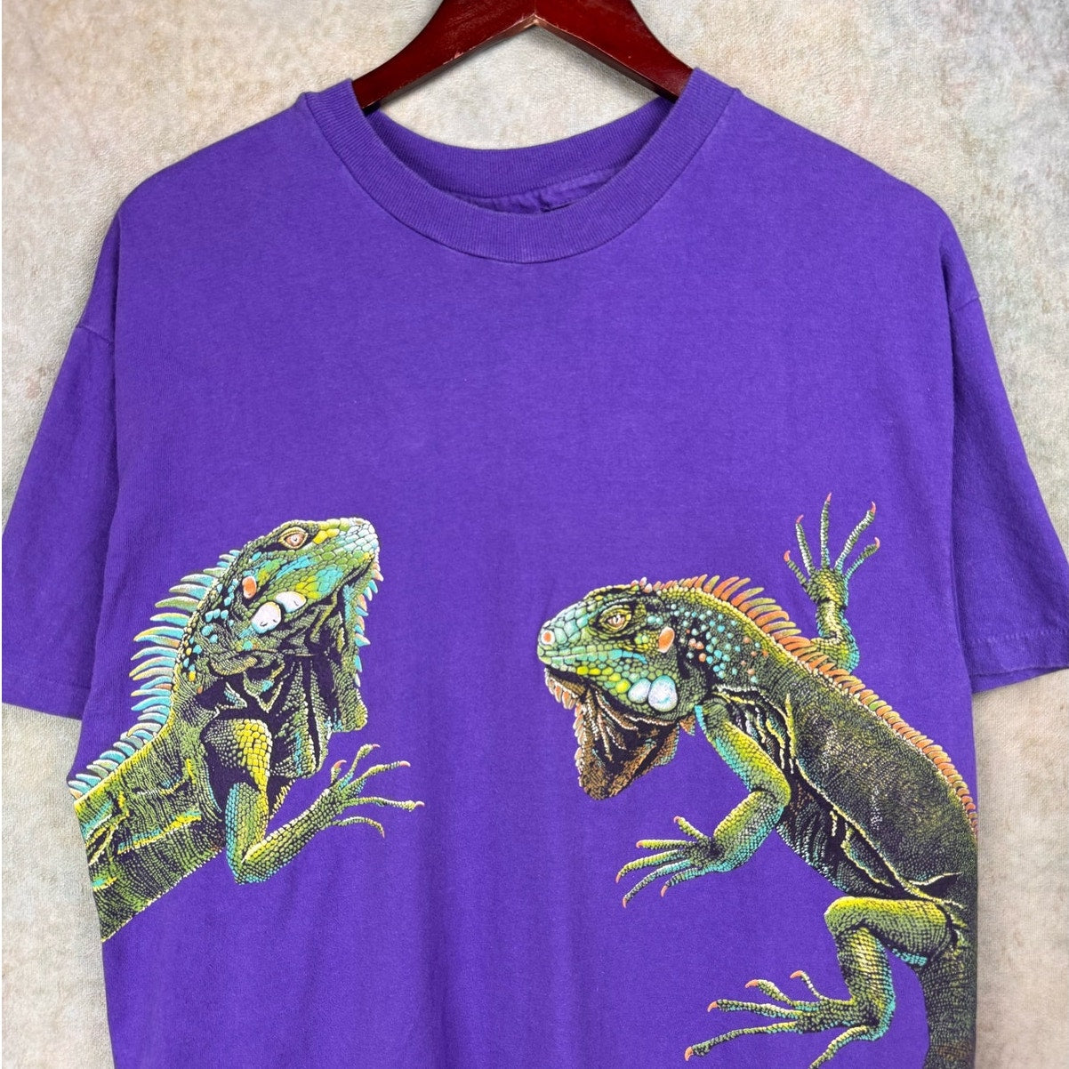 VTG 90s Iguana Graphic T Shirt L