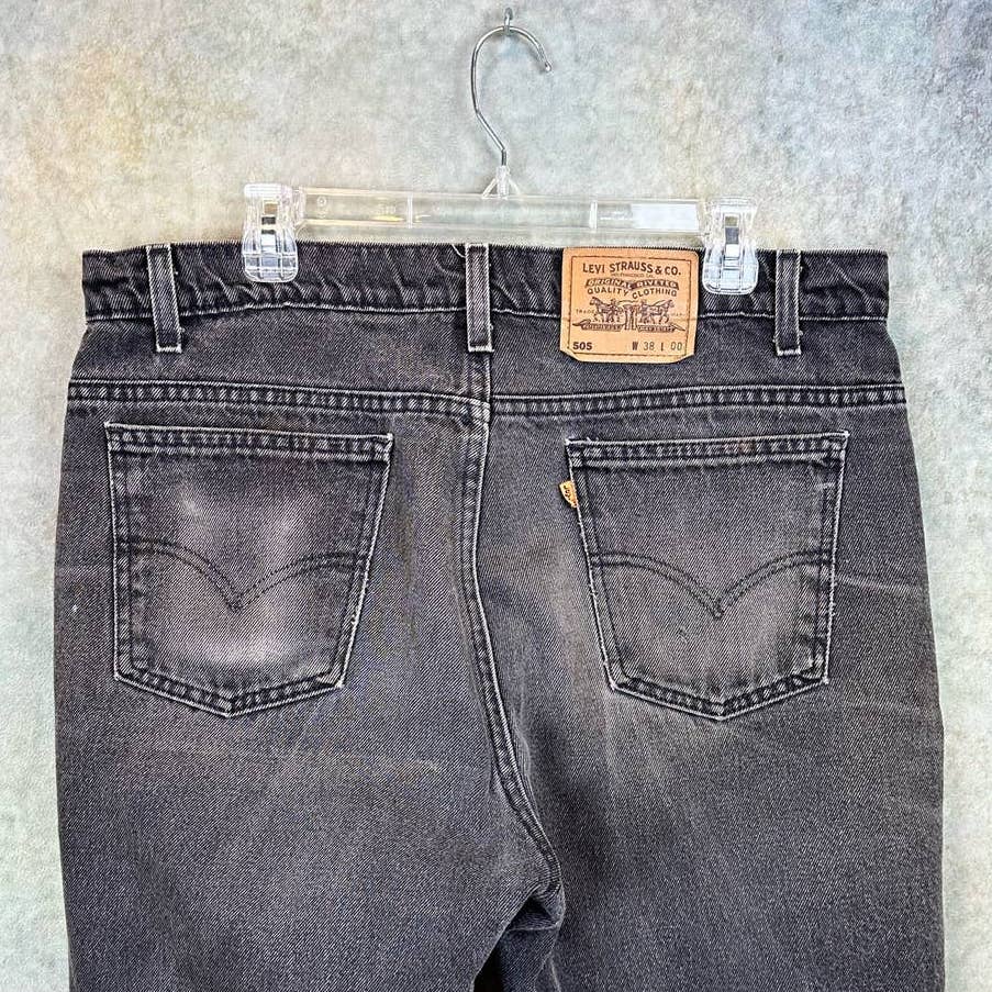 Vintage Levis 505 Jean Shorts 38