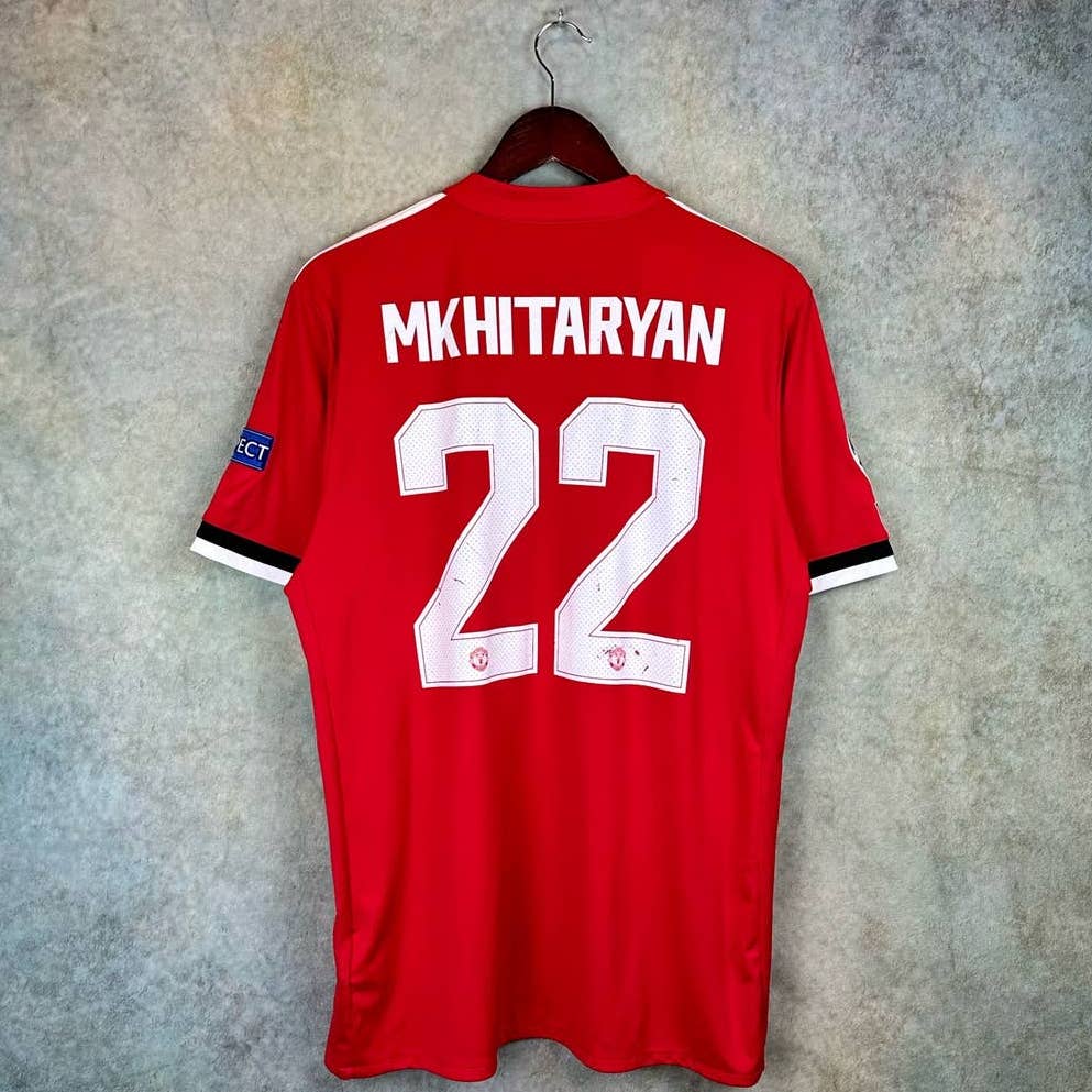 Manchester United Soccer Jersey L