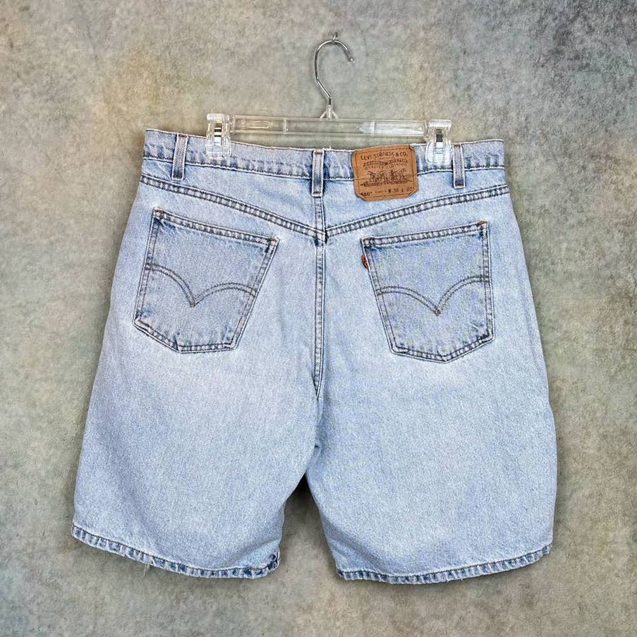 Vintage Levis 550 Jean Shorts 36