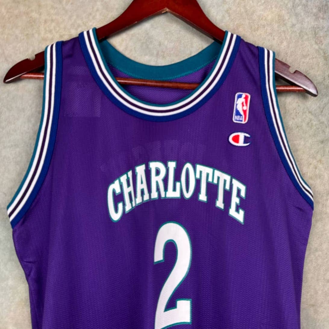 Vintage Larry Johnson Charlotte Hornets #2 Jersey YXL